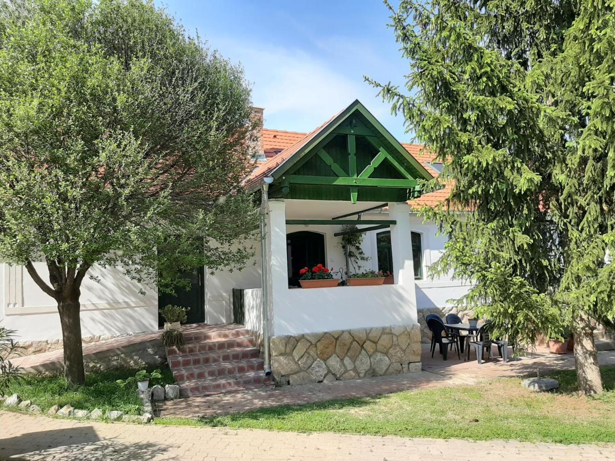 Natura Panzio&Apartmanhaz Orfű Exteriér fotografie